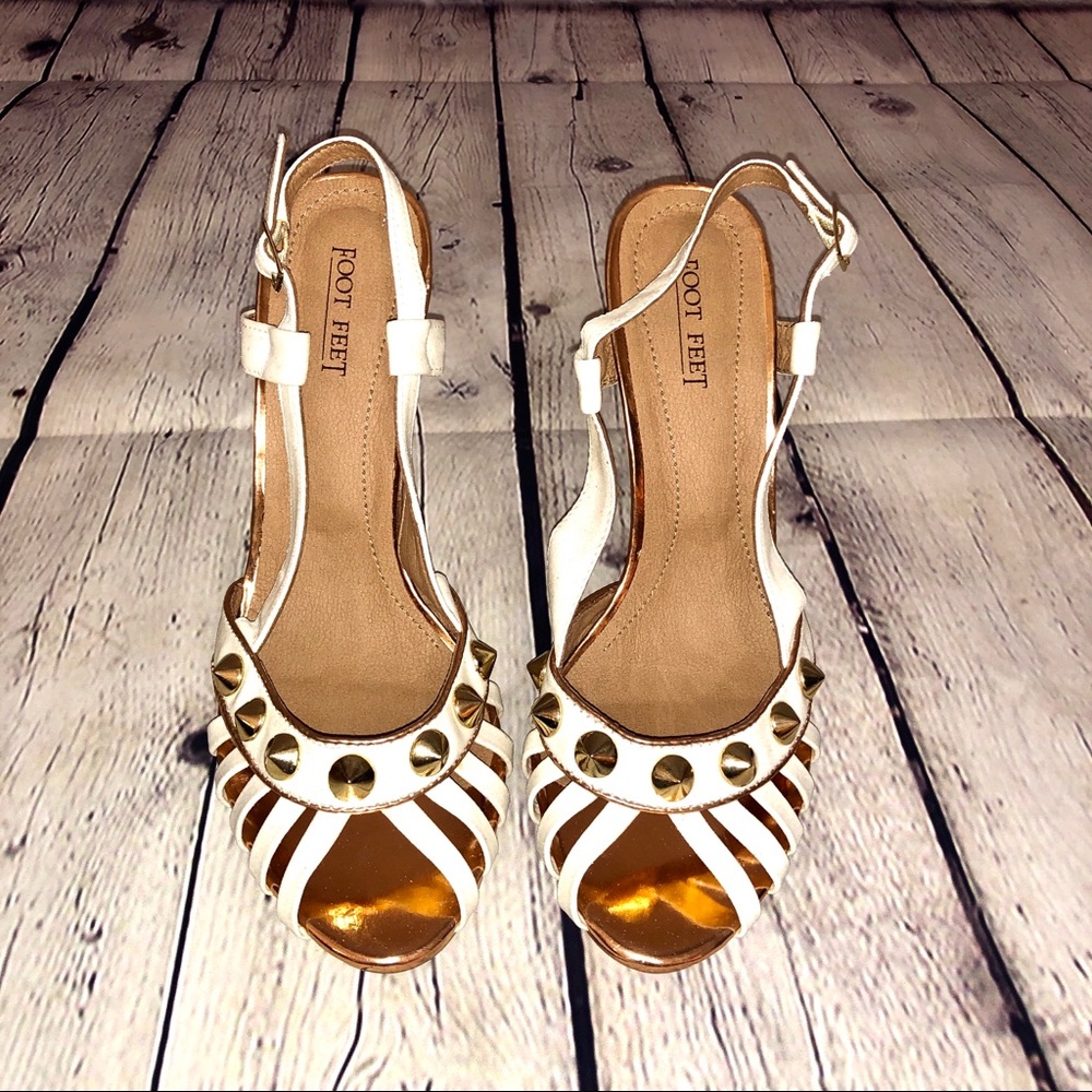 Gold and White Sparkly Dress Wedges, size 8